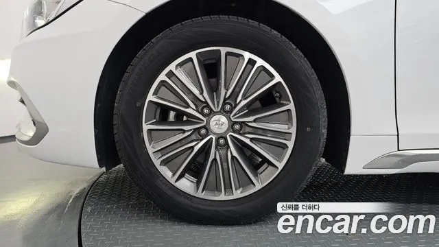 Hyundai Grandeur 2019 thumb 5