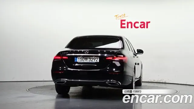 Mercedes-Benz E-Класс 2021 thumb 4