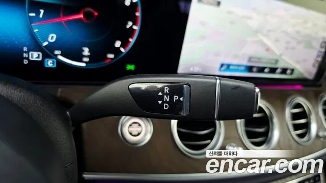 Mercedes-Benz E-Класс 2021 thumb 9