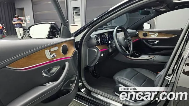Mercedes-Benz E-Класс 2021 thumb 10