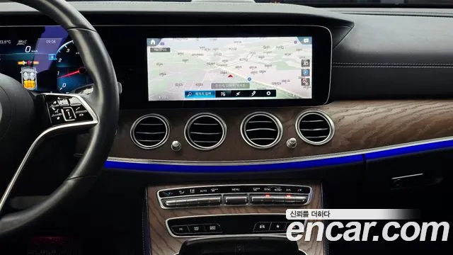 Mercedes-Benz E-Класс 2021 thumb 12