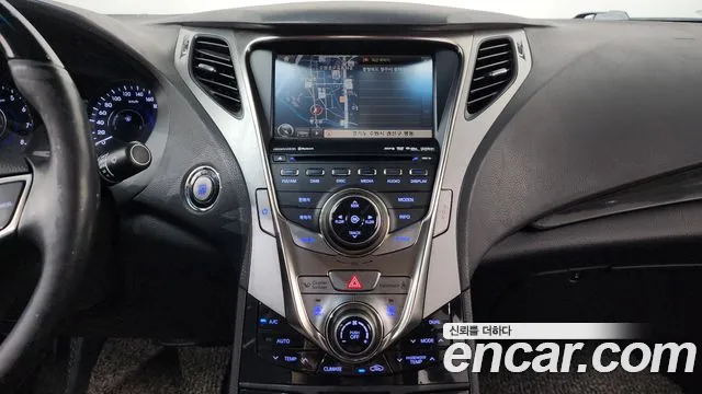 Hyundai Grandeur 2011 thumb 12