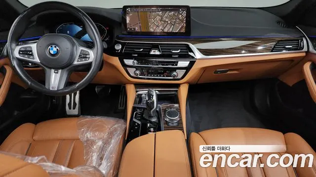 BMW 5-Series 2021 thumb 7