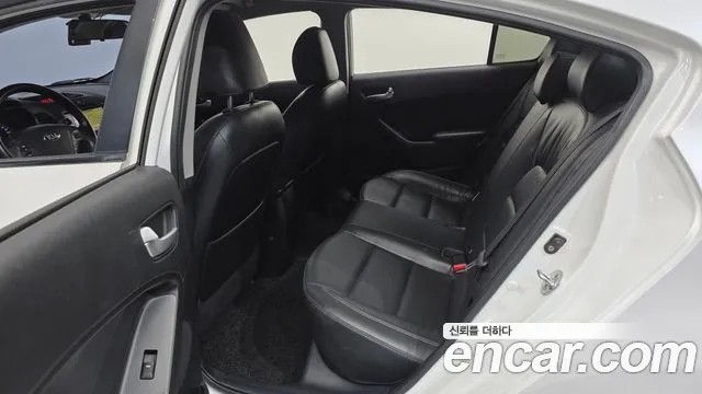 Kia K3 2013 thumb 12