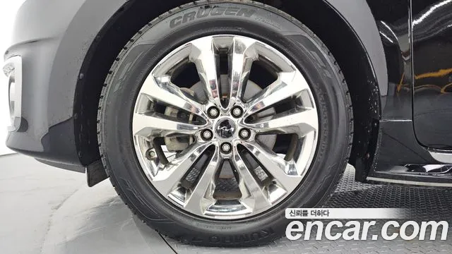 Kia Carnival 2017 thumb 5