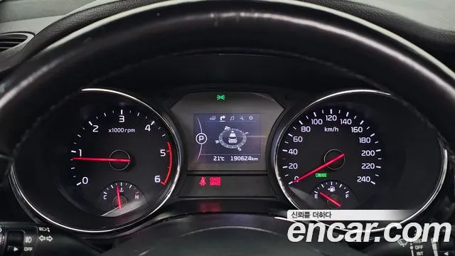 Kia Carnival 2017 thumb 8