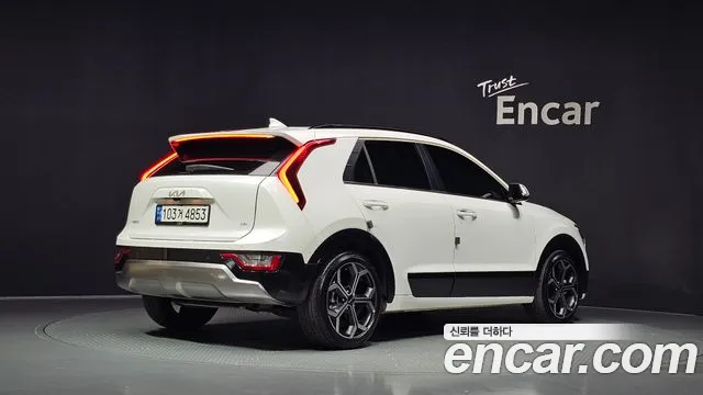 Kia Niro 2022 thumb 2