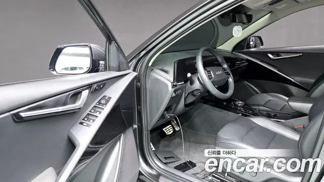 Kia Niro 2023 thumb 10