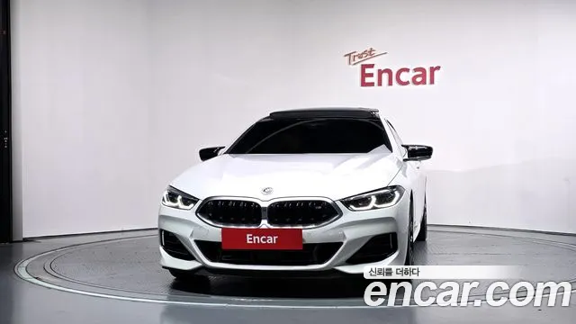 BMW 8-Series 2022 thumb 3