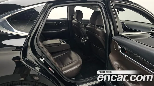 Hyundai Grandeur 2018 thumb 11