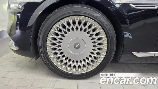 Genesis G90 2019 thumb 5
