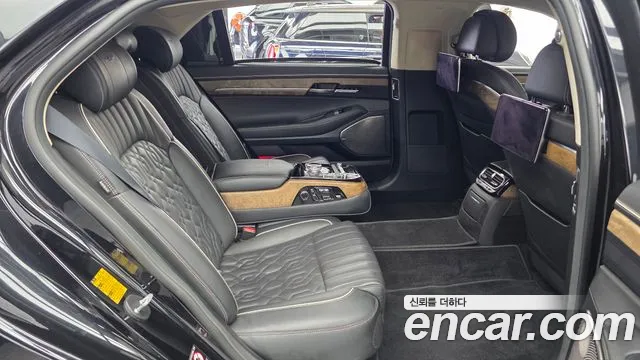 Genesis G90 2019 thumb 12