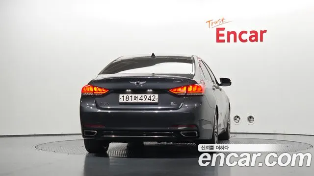 Genesis G80 2018 thumb 3