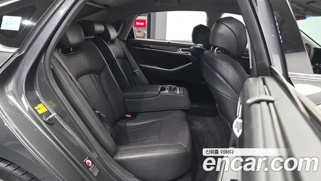 Genesis G80 2018 thumb 11