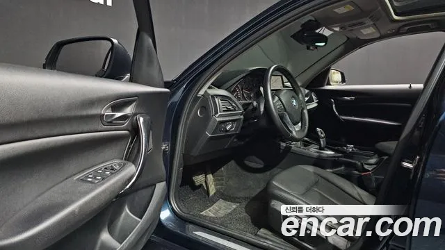 BMW 1-Series 2013 thumb 10