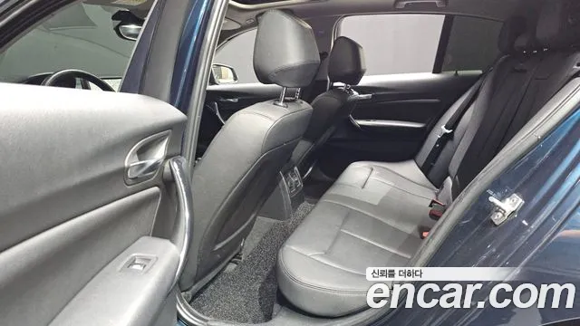 BMW 1-Series 2013 thumb 12