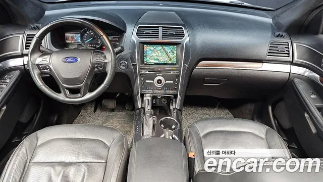 Ford Explorer 2017 thumb 7