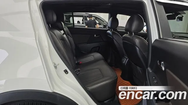 Kia Sportage 2013 thumb 12