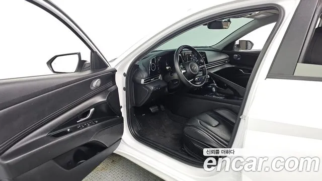 Hyundai Avante 2021 thumb 9