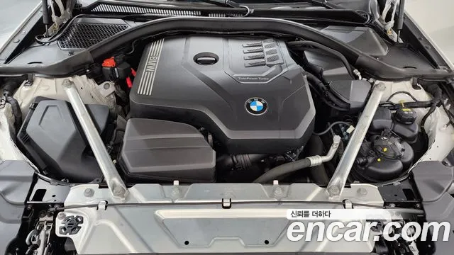 BMW 3-Series 2021 thumb 6