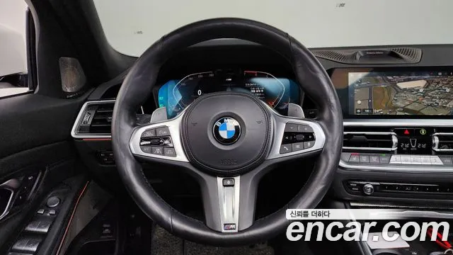 BMW 3-Series 2021 thumb 12