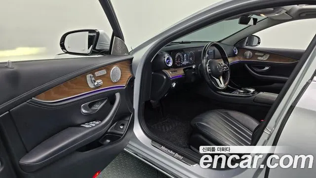 Mercedes-Benz E-Класс 2020 thumb 10