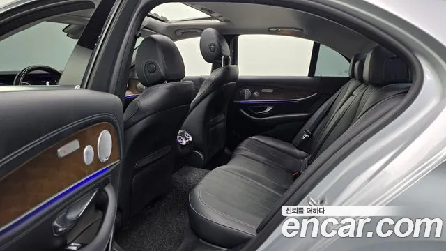 Mercedes-Benz E-Класс 2020 thumb 12