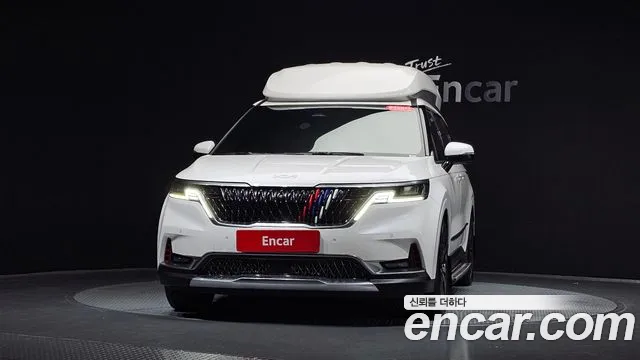 Kia Carnival 2021 thumb 2