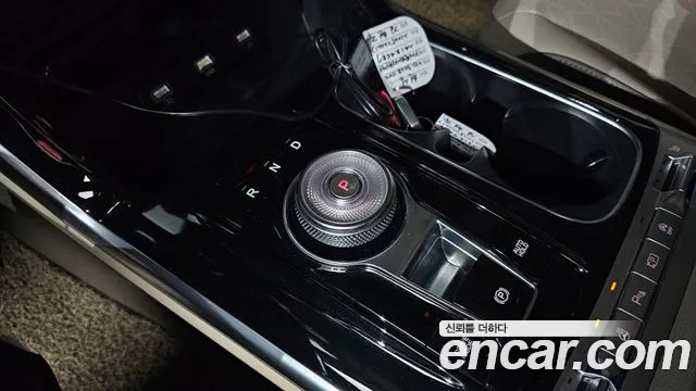 Kia Carnival 2021 thumb 8