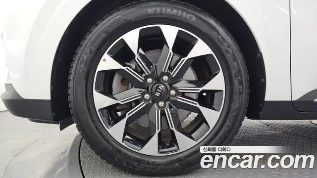 Kia Carnival 2020 thumb 4