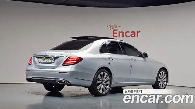 Mercedes-Benz E-Класс 2017 thumb 2