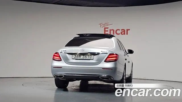 Mercedes-Benz E-Класс 2017 thumb 4