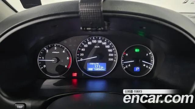 Hyundai Starex 2018 thumb 8