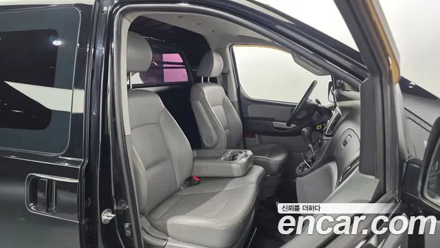 Hyundai Starex 2018 thumb 12