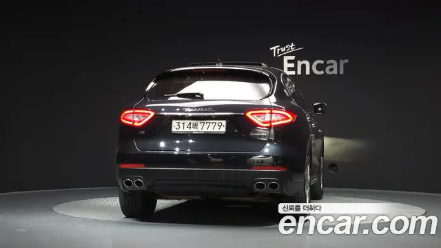 Maserati Levante 2019 thumb 4