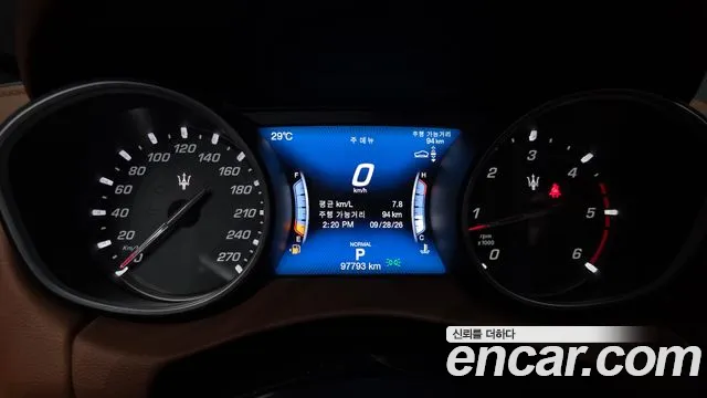 Maserati Levante 2019 thumb 8