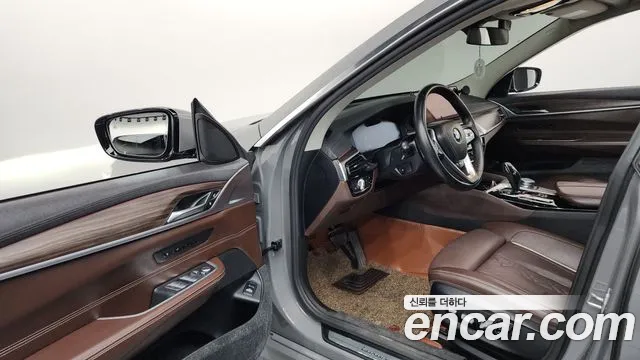 BMW Gran Turismo 2021 thumb 10