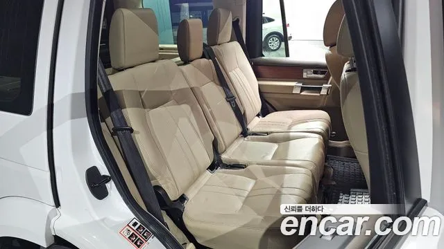 Land Rover Discovery 2014 thumb 10