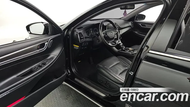 Hyundai Grandeur 2017 thumb 10