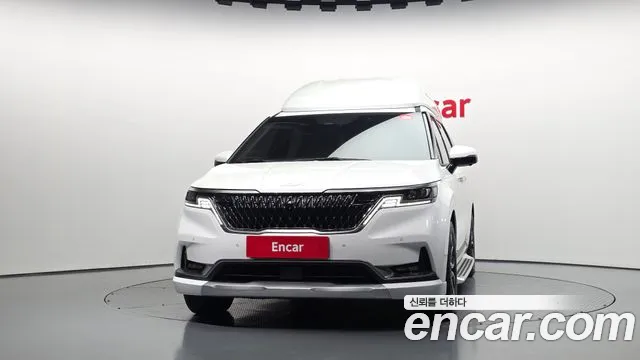 Kia Carnival 2021 thumb 3