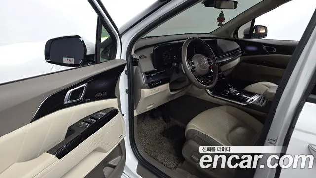 Kia Carnival 2021 thumb 10