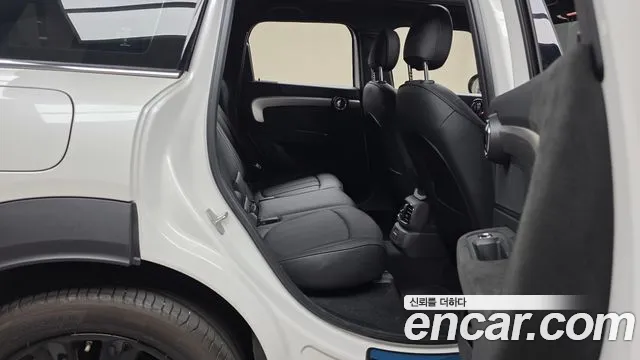 MINI Countryman 2023 thumb 11