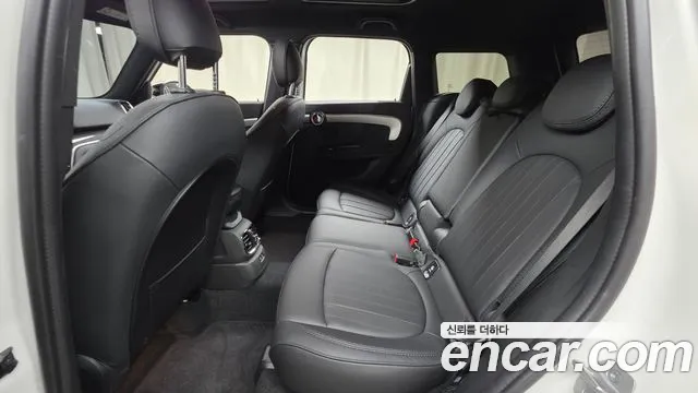 MINI Countryman 2023 thumb 12