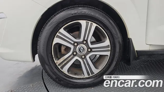 KG_Mobility_Ssangyong KORANDO 2014 thumb 5