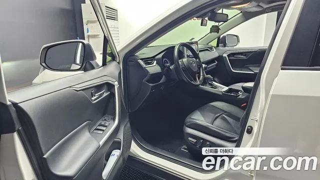Toyota RAV4 2020 thumb 9