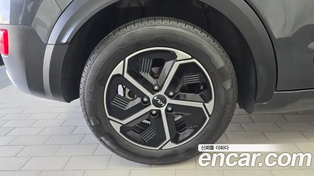 Kia Niro 2024 thumb 5