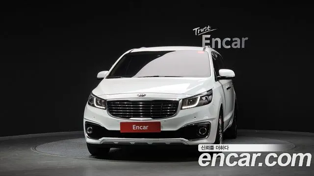 Kia Carnival 2017 thumb 3
