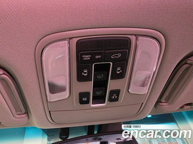 Kia Carnival 2016 thumb 7