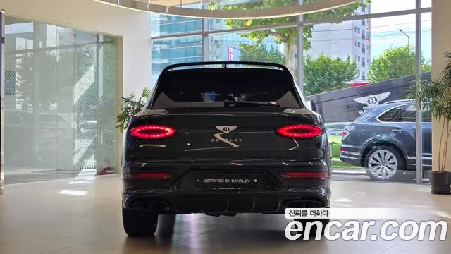 Bentley Bentayga 2024 thumb 5