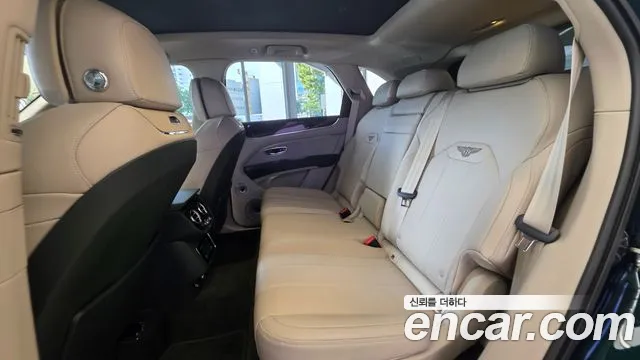 Bentley Bentayga 2024 thumb 8